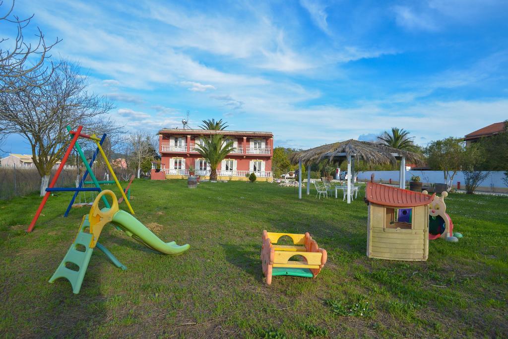 Апартаменти Giannis And Fridas Garden Сідарі Екстер'єр фото
